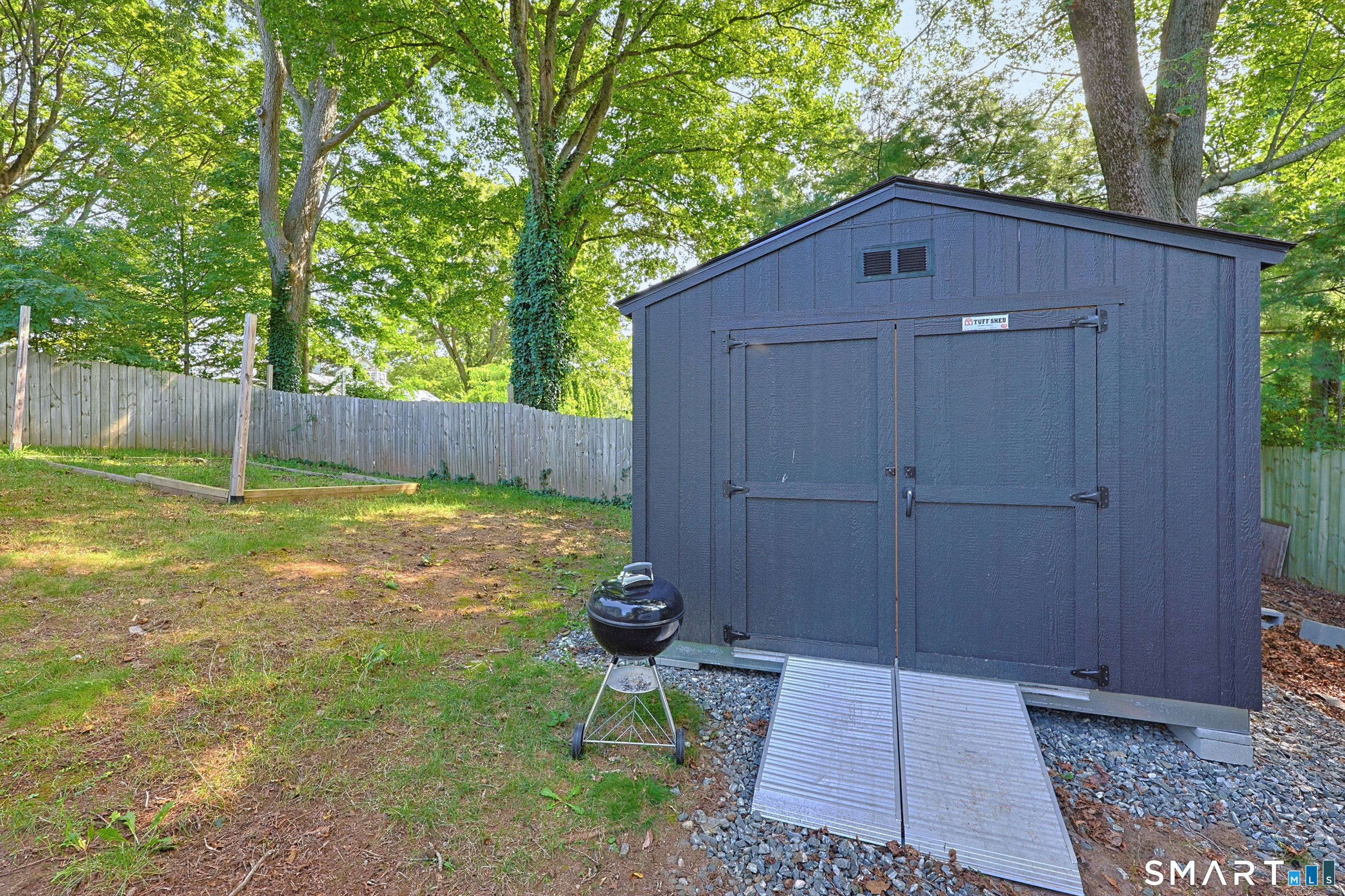5 Flyers Drive Norwich CT 06360