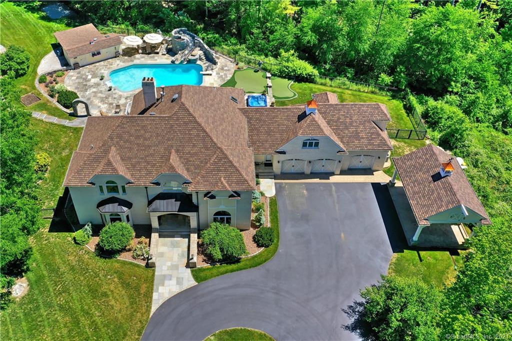 24 Coachman Lane Bethany CT 06524