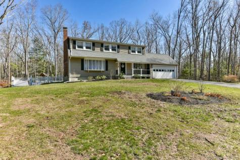4 Briarwood Drive Simsbury CT 06070