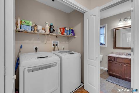 104 Benjamin Court Windsor CT 06095