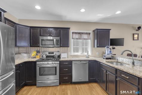 104 Benjamin Court Windsor CT 06095