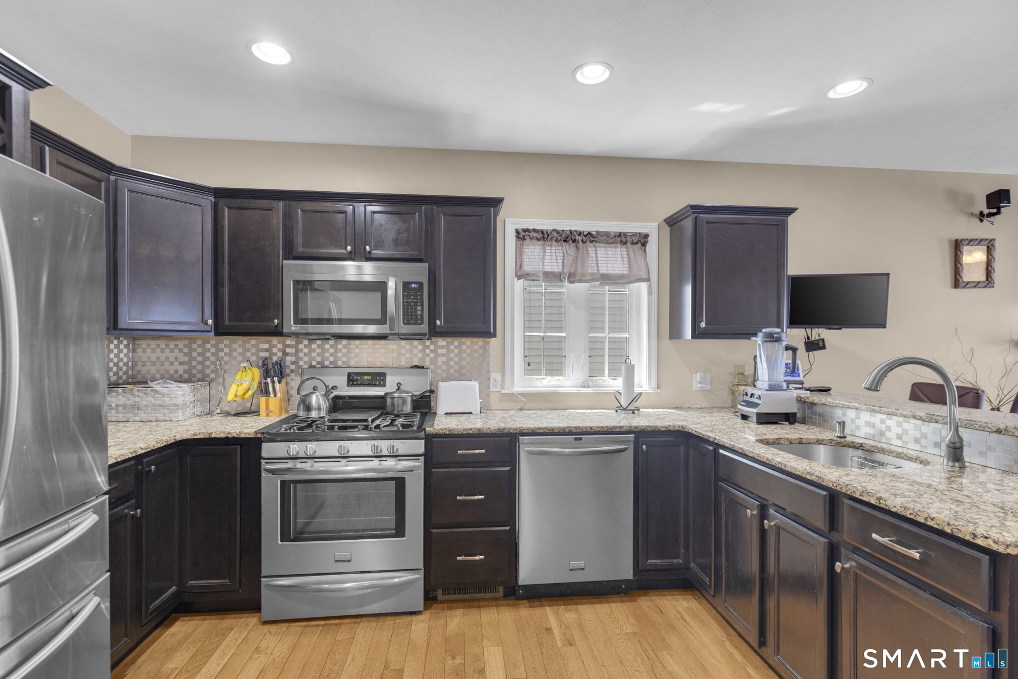 104 Benjamin Court Windsor CT 06095