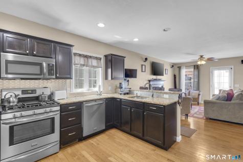 104 Benjamin Court Windsor CT 06095