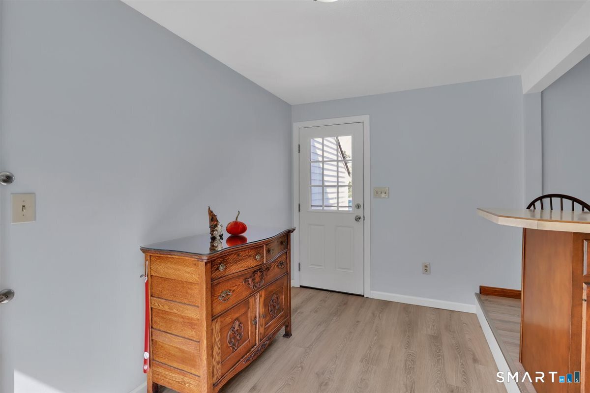 676 Bush Hill Road Manchester CT 06040