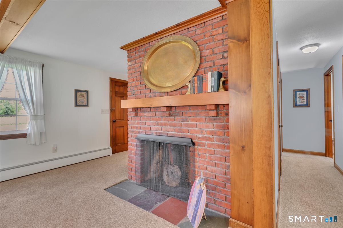 676 Bush Hill Road Manchester CT 06040