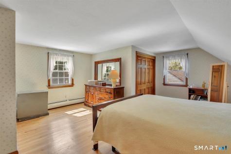 676 Bush Hill Road Manchester CT 06040