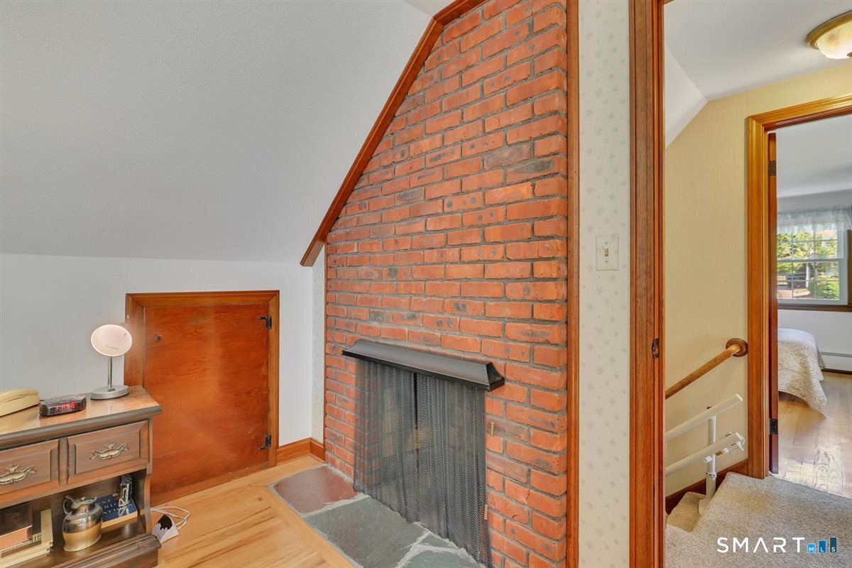 676 Bush Hill Road Manchester CT 06040
