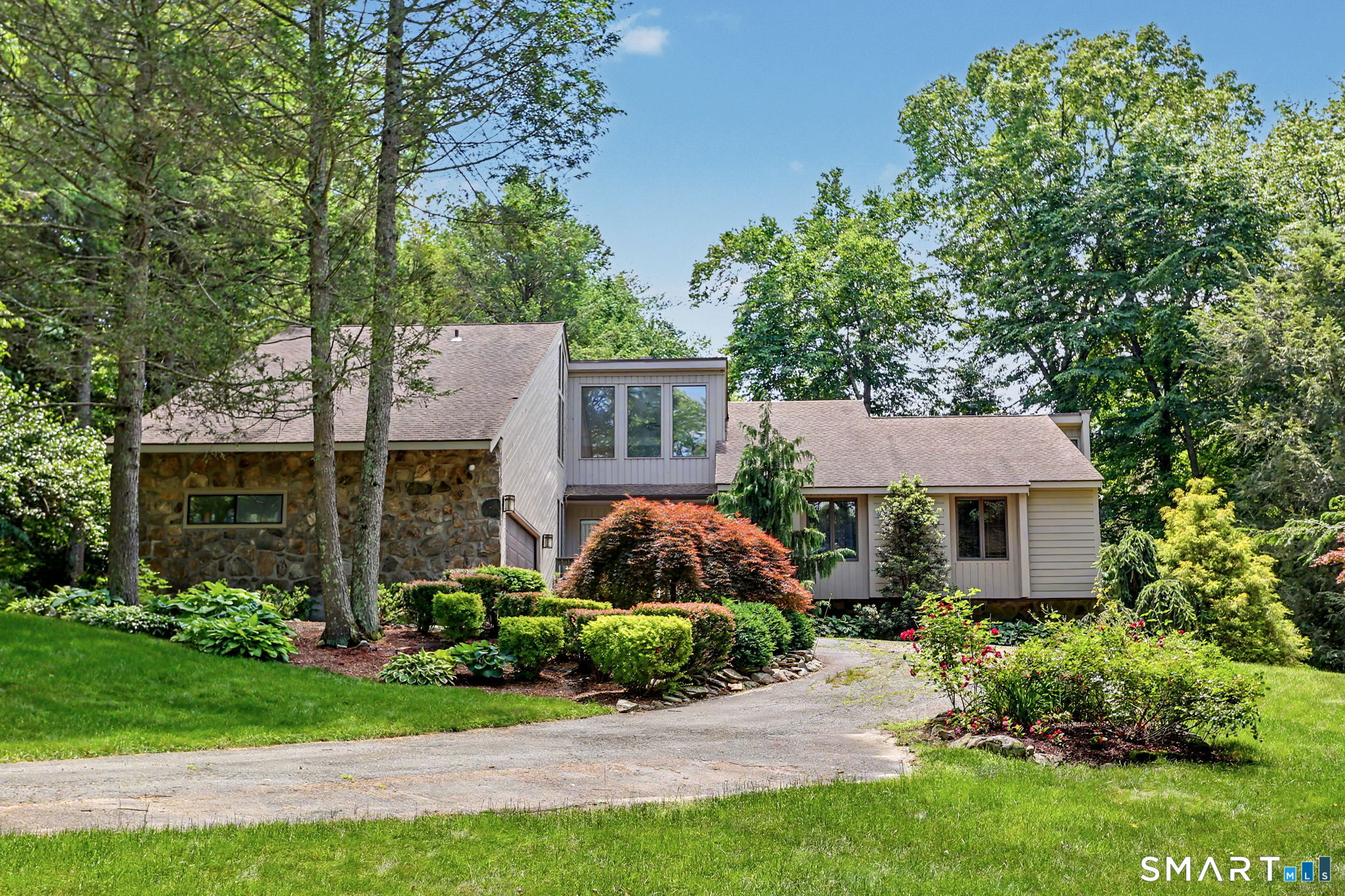 4 Scenic Hill Lane Monroe CT 06468