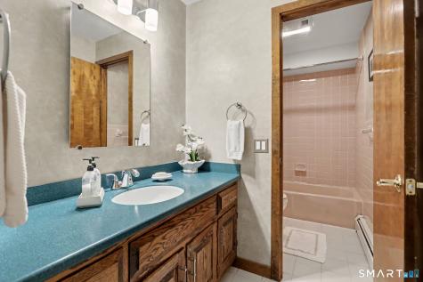 4 Scenic Hill Lane Monroe CT 06468