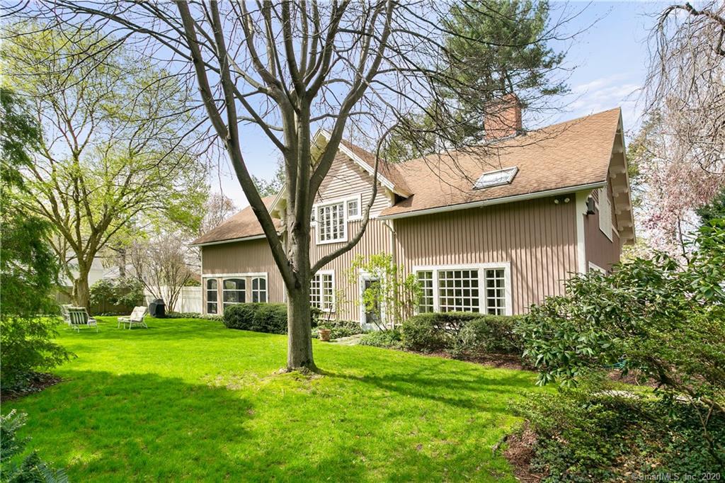 674 Mill Plain Road Fairfield CT 06824