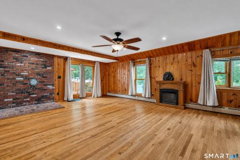 15 Gay Hill Road Montville CT 06382