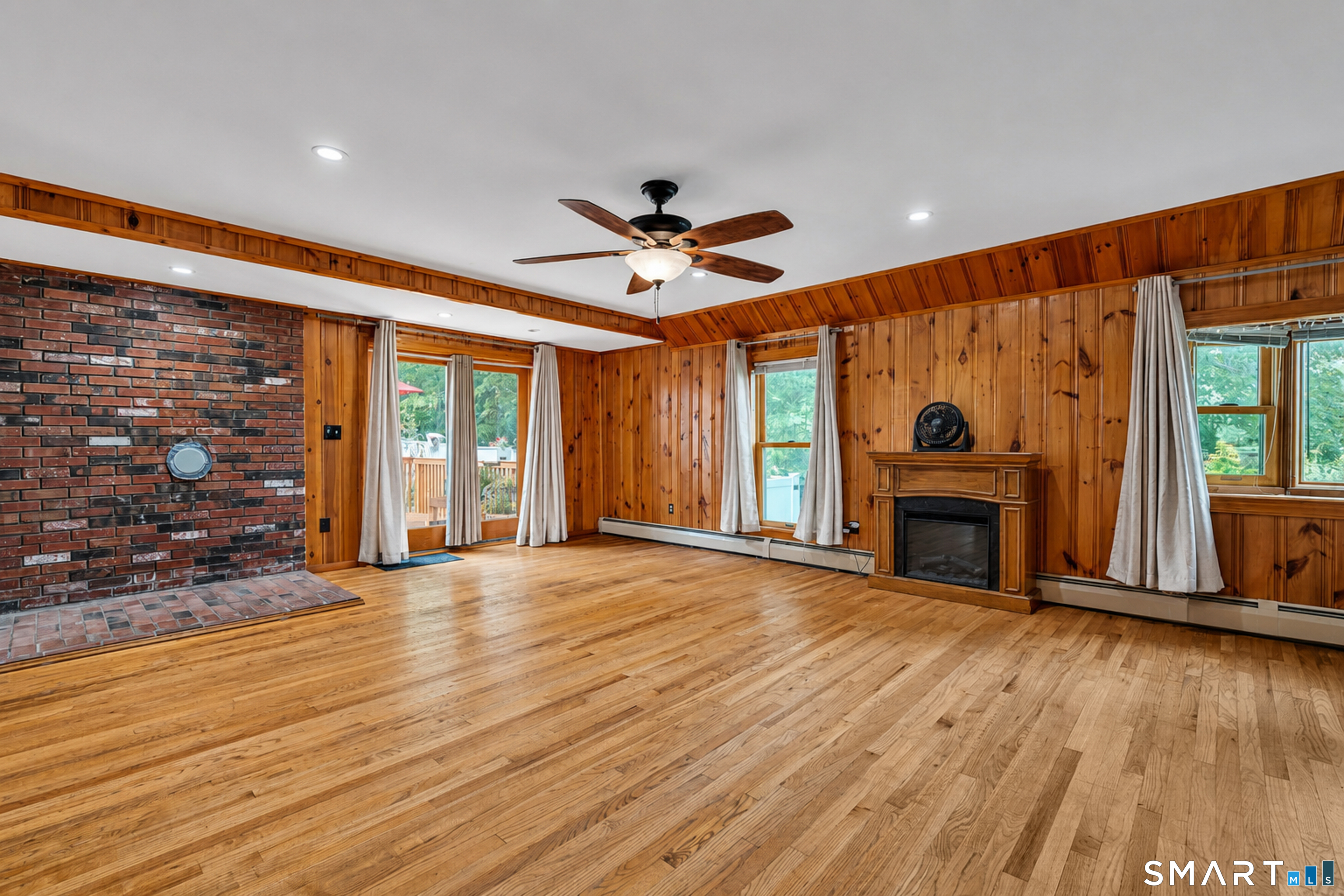 15 Gay Hill Road Montville CT 06382