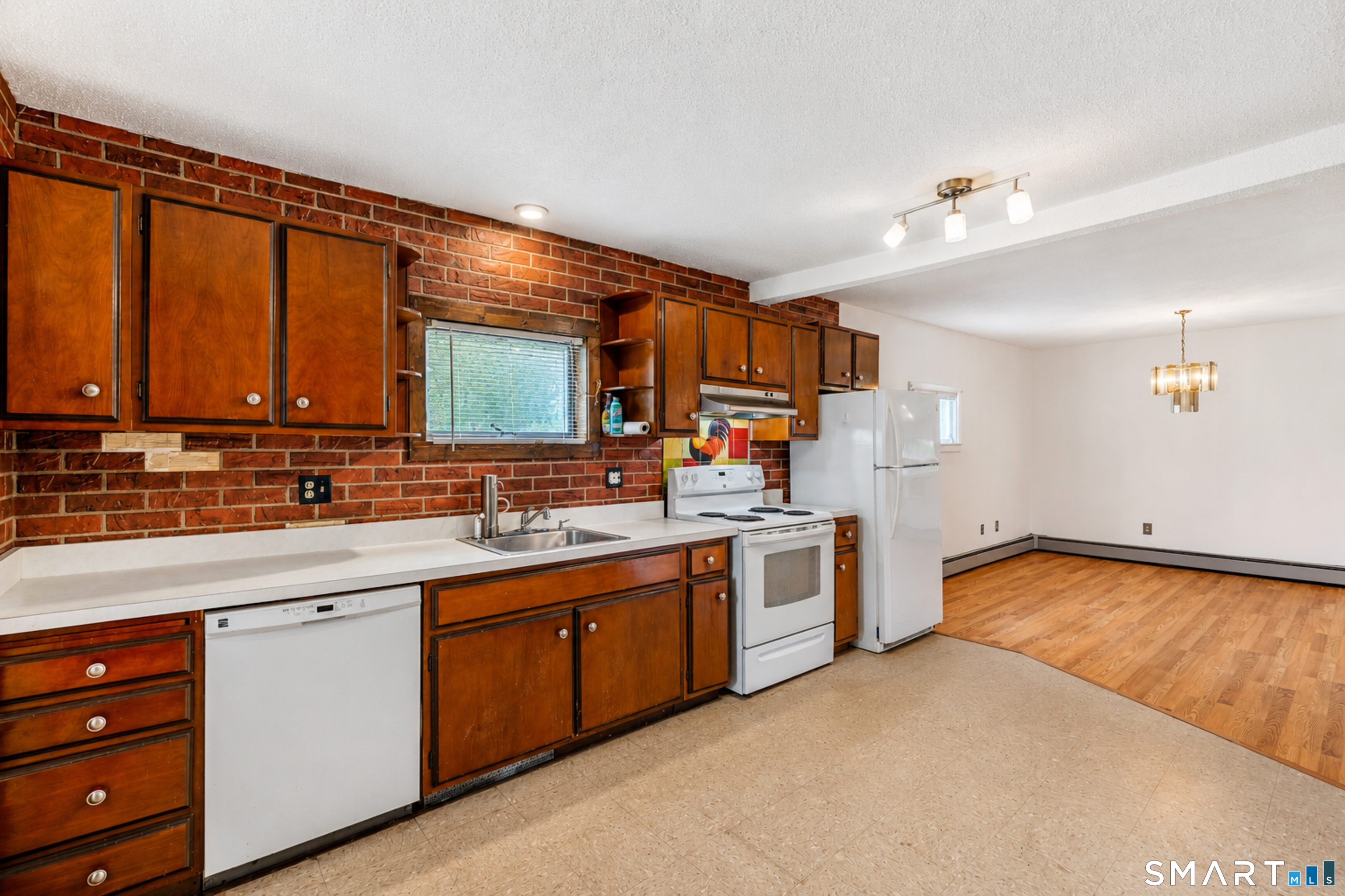 15 Gay Hill Road Montville CT 06382