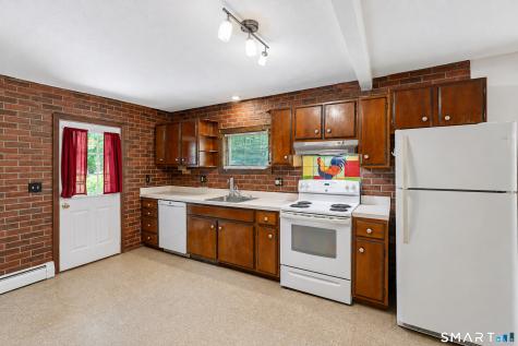 15 Gay Hill Road Montville CT 06382