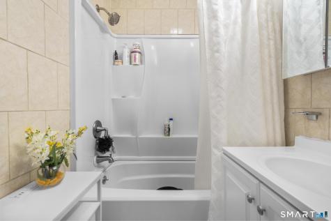 728 Arctic Street Bridgeport CT 06608