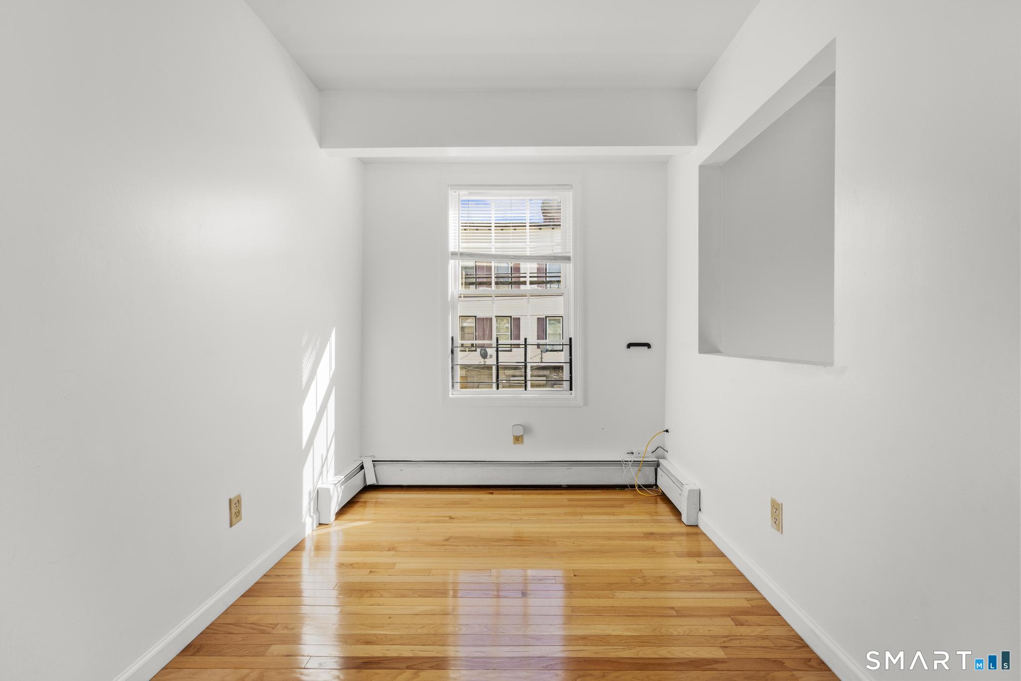 728 Arctic Street Bridgeport CT 06608