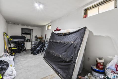 728 Arctic Street Bridgeport CT 06608