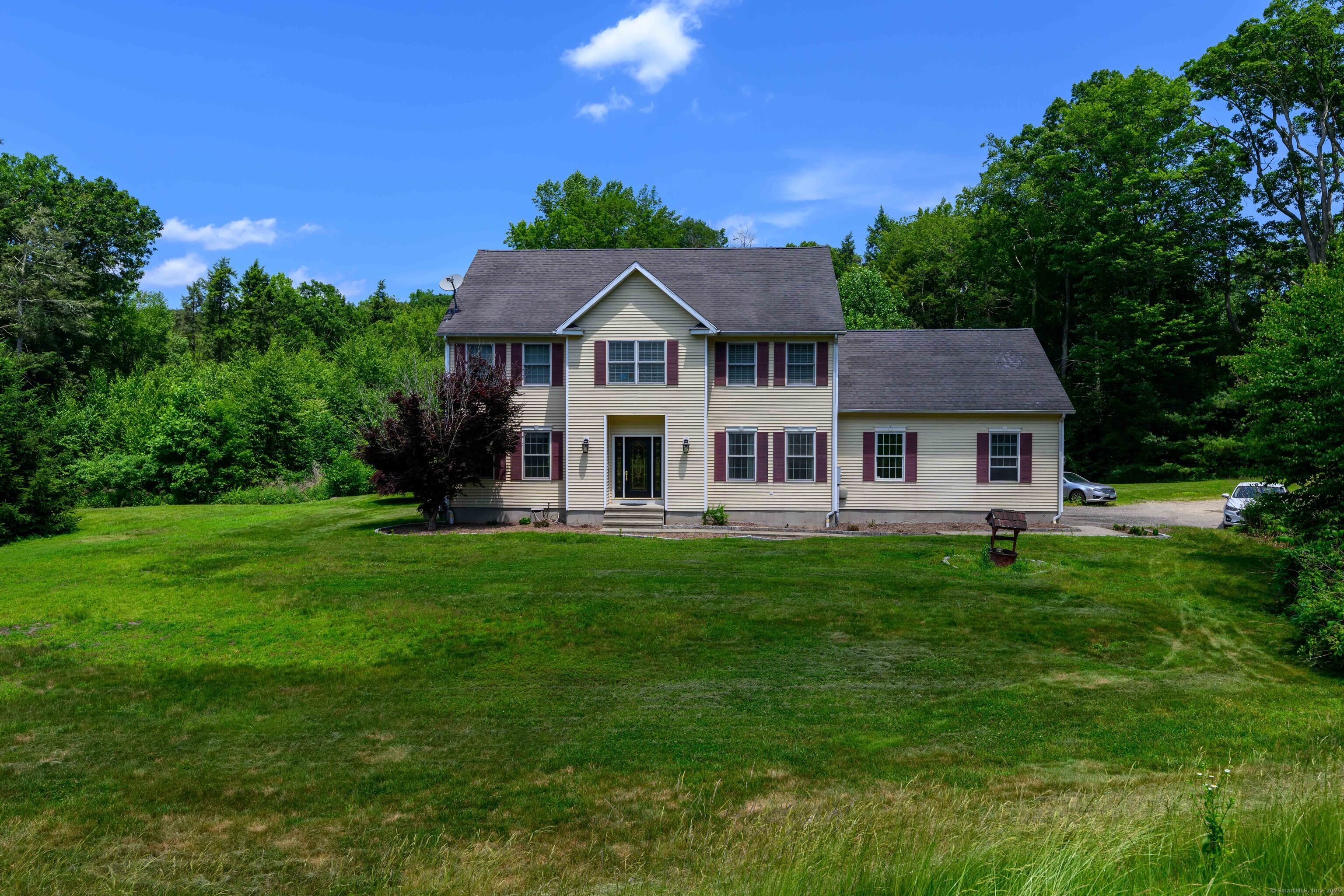32 Old Country Road Oxford CT 06478