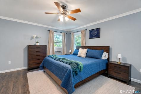 197 Breezy Knolls Groton CT 06355