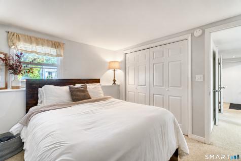 197 Breezy Knolls Groton CT 06355