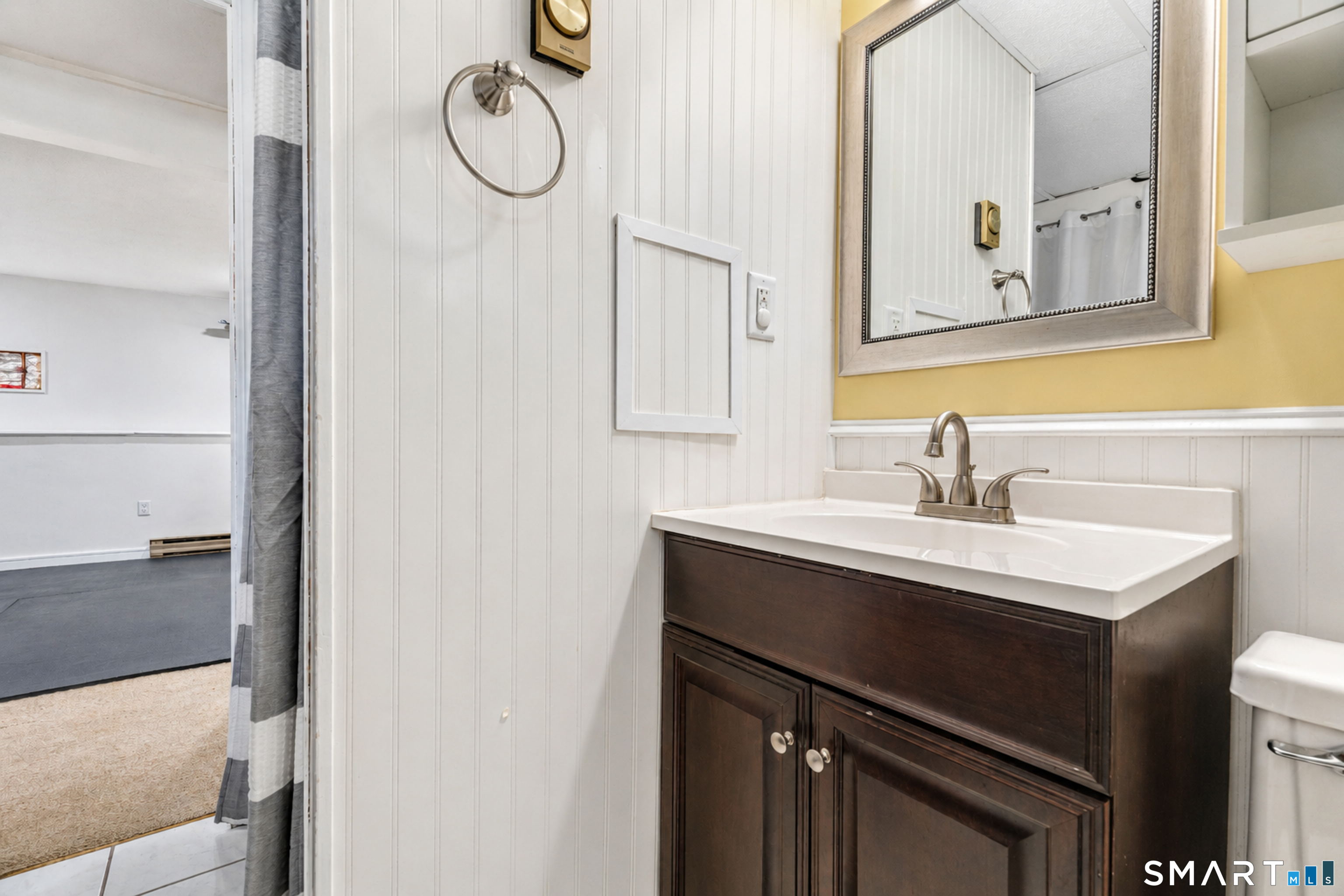 197 Breezy Knolls Groton CT 06355