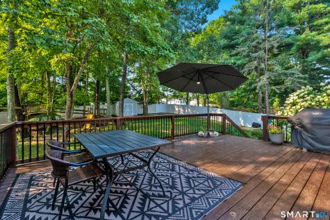 197 Breezy Knolls Groton CT 06355