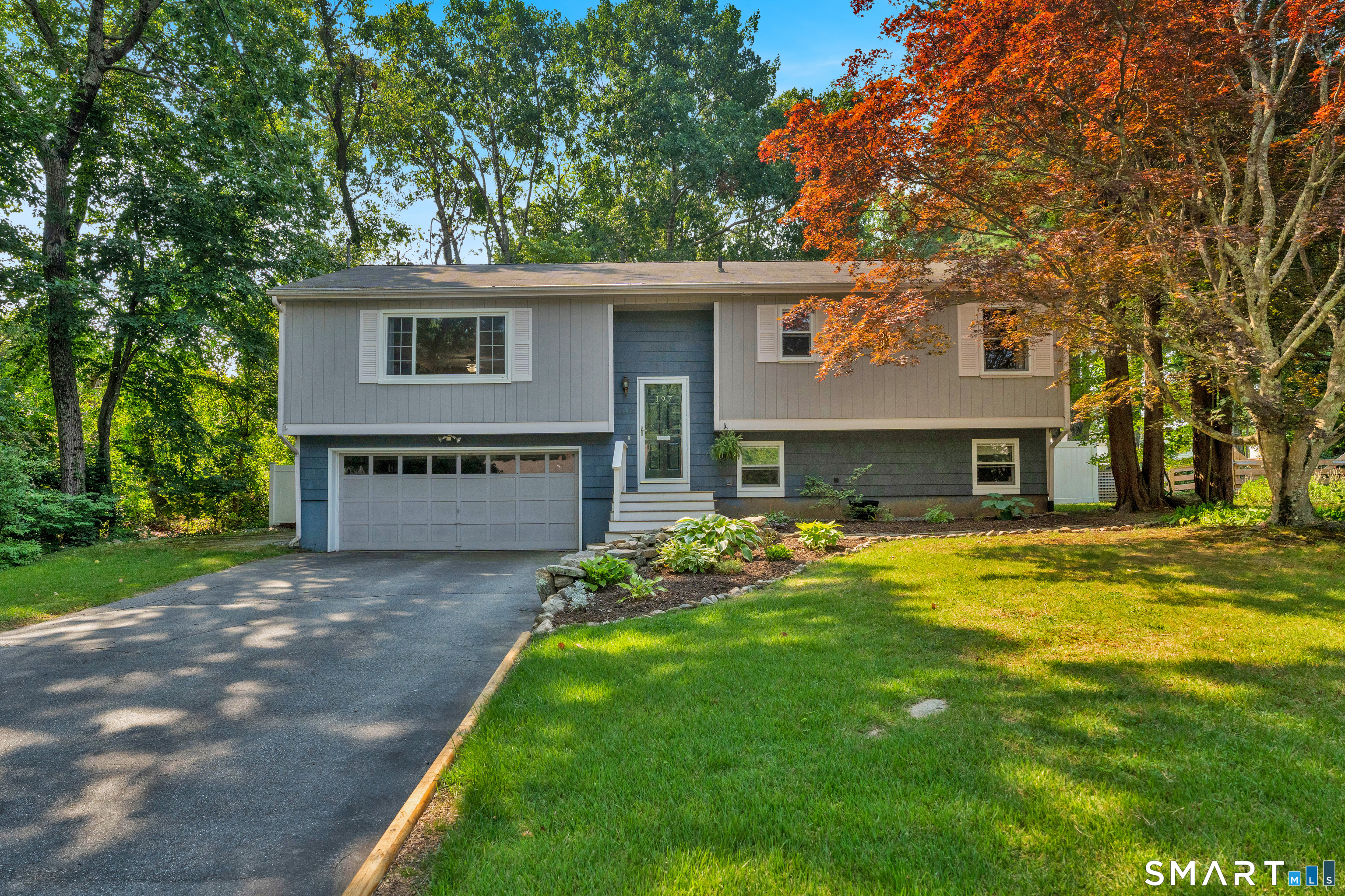 197 Breezy Knolls Groton CT 06355