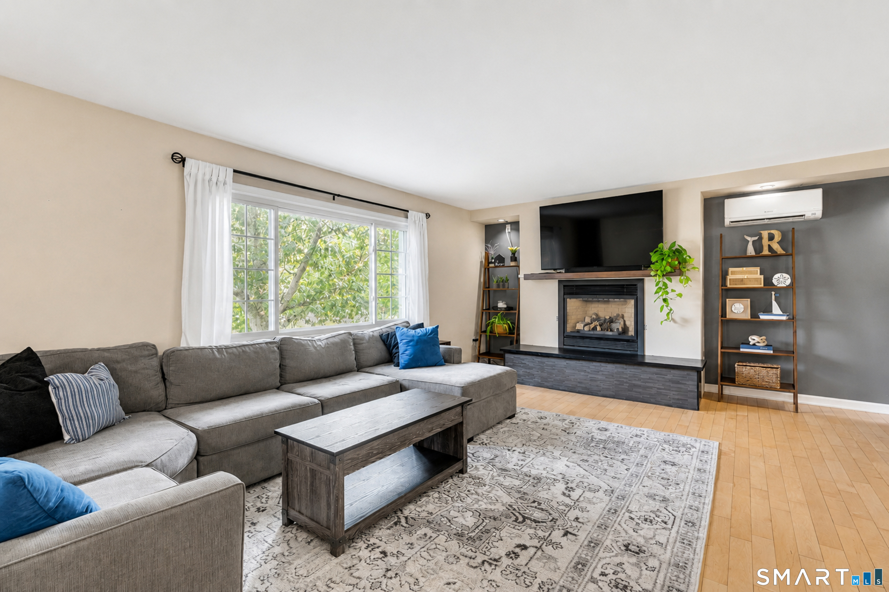 197 Breezy Knolls Groton CT 06355