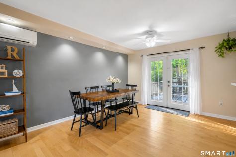 197 Breezy Knolls Groton CT 06355