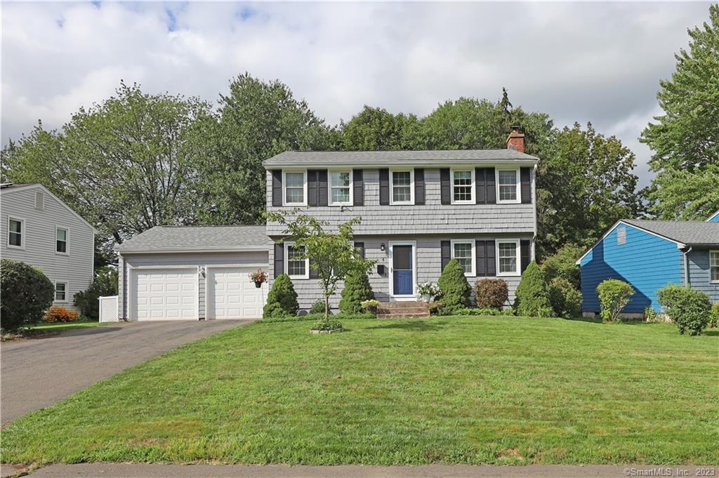 4 Blue Spruce Street Middletown CT 06457