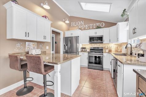 22 Crestwood Drive Naugatuck CT 06770