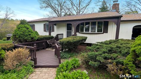 22 Crestwood Drive Naugatuck CT 06770