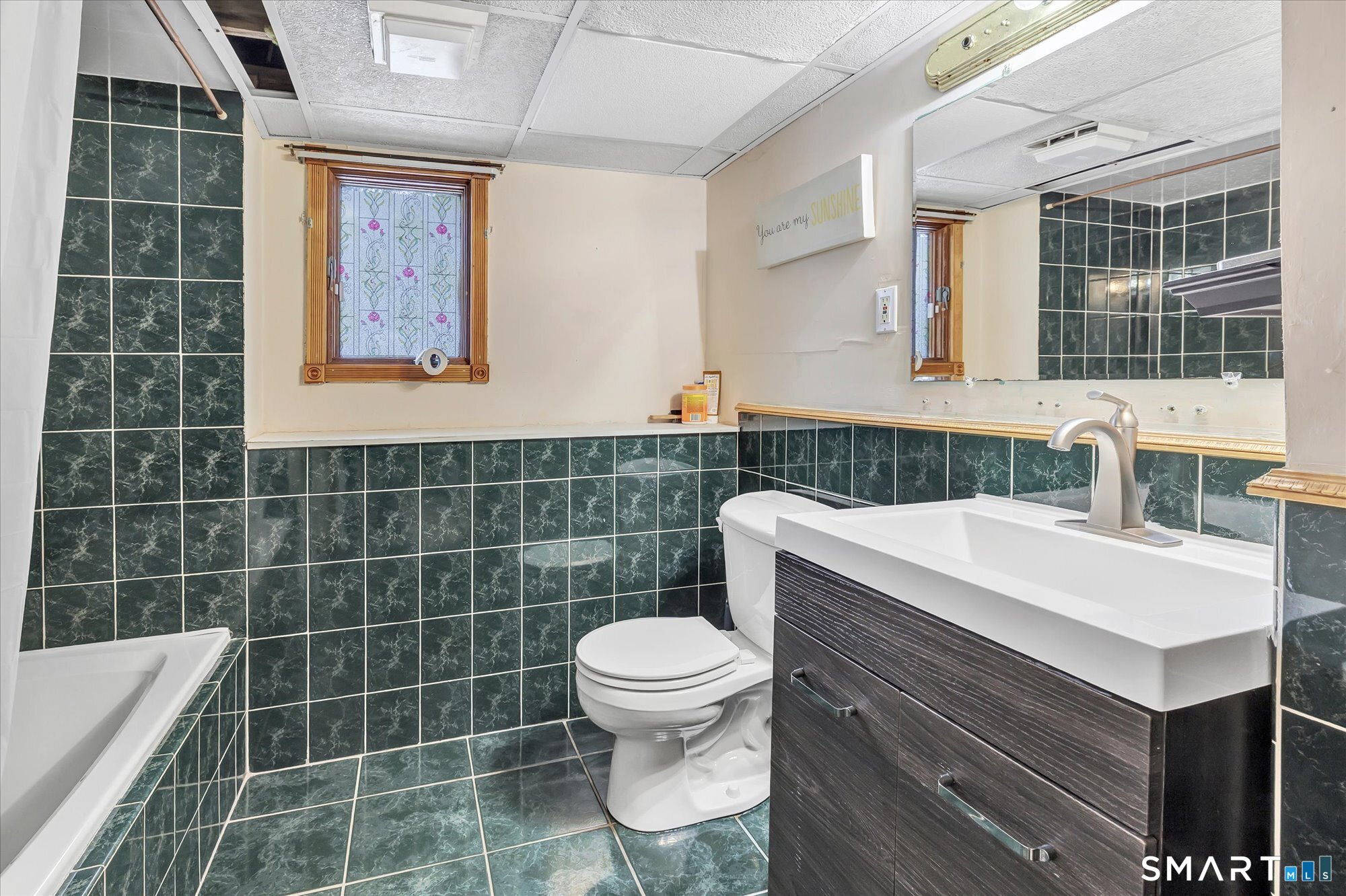 22 Crestwood Drive Naugatuck CT 06770