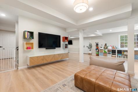 9 Maplewood Road Ridgefield CT 06877