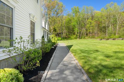 9 Maplewood Road Ridgefield CT 06877