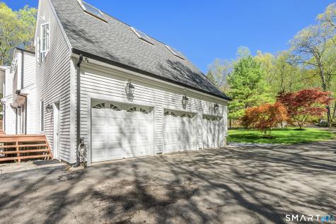 9 Maplewood Road Ridgefield CT 06877