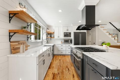 9 Maplewood Road Ridgefield CT 06877