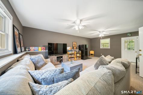 8 Wills Road Newtown CT 06470