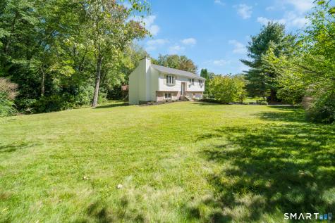 8 Wills Road Newtown CT 06470