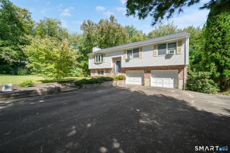 8 Wills Road Newtown CT 06470