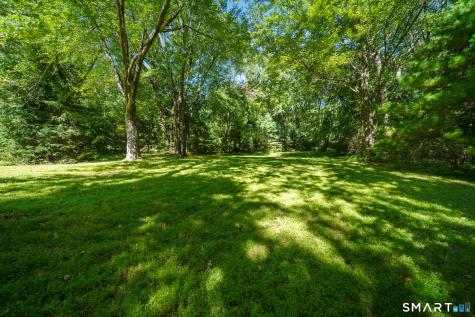 8 Wills Road Newtown CT 06470