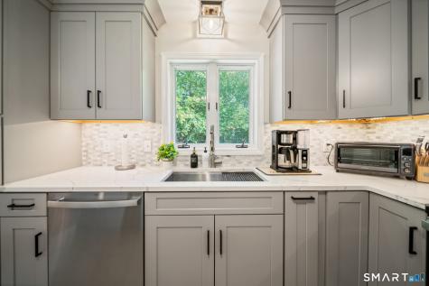 8 Wills Road Newtown CT 06470