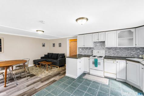 11 Trumbull Drive Wallingford CT 06492