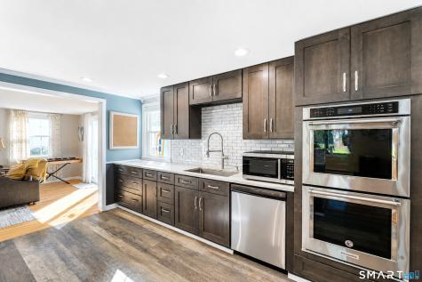 11 Trumbull Drive Wallingford CT 06492