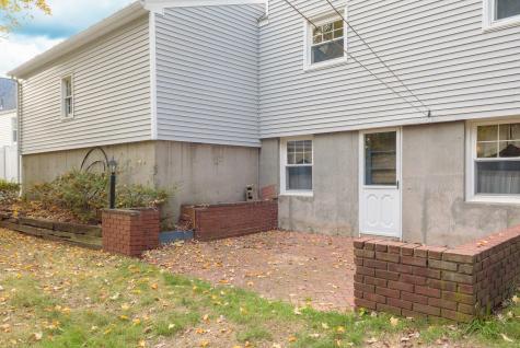 88 Rosemary Lane Bristol CT 06010