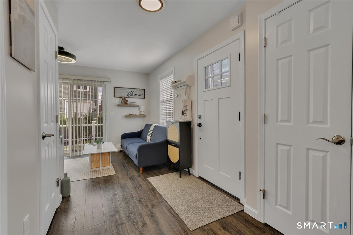 26 Lake Boulevard East Hampton CT 06424