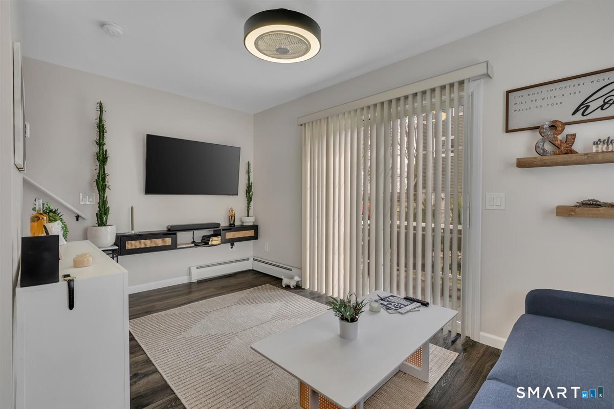 26 Lake Boulevard East Hampton CT 06424