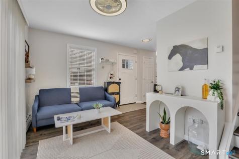 26 Lake Boulevard East Hampton CT 06424