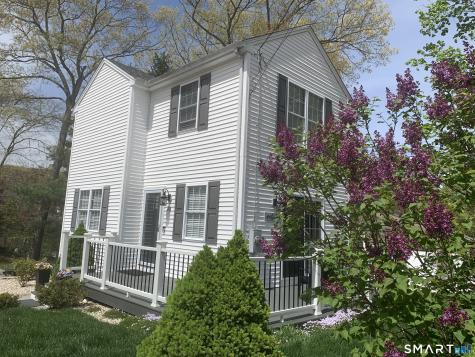 26 Lake Boulevard East Hampton CT 06424