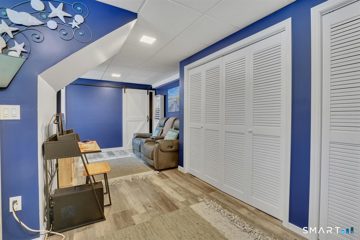 26 Lake Boulevard East Hampton CT 06424